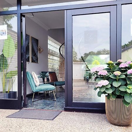 Moderne Maisonette Ferienwohnung Mit Gartenzugang, Nur 7 Gehminuten Zum Strand, Parkplatz & Fahrradunterstellplatz Шарбойц Экстерьер фото