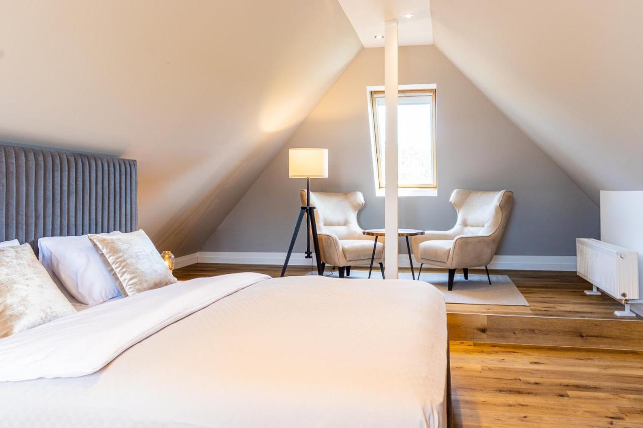 Moderne Maisonette Ferienwohnung Mit Gartenzugang, Nur 7 Gehminuten Zum Strand, Parkplatz & Fahrradunterstellplatz Шарбойц Экстерьер фото