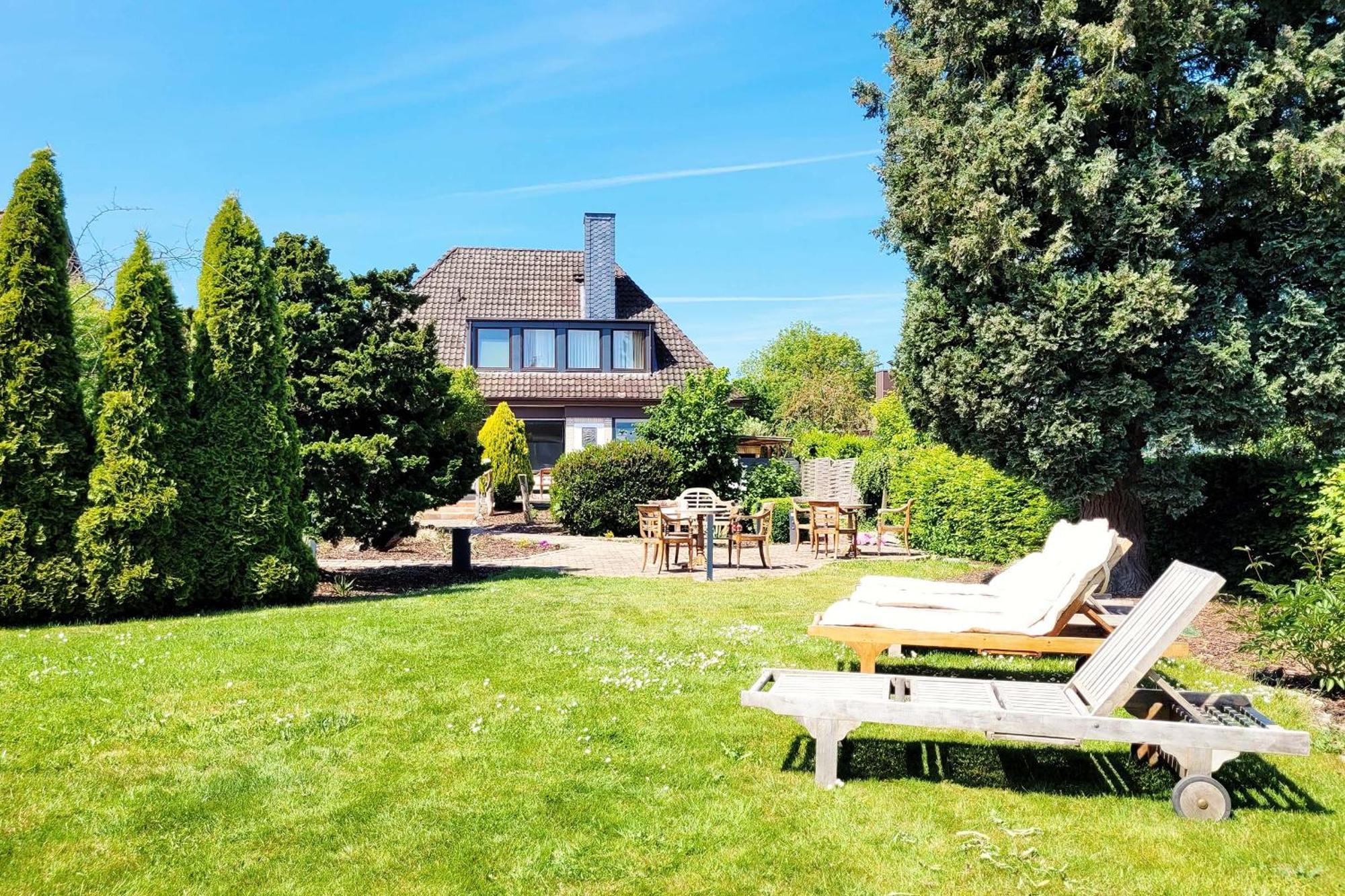 Moderne Maisonette Ferienwohnung Mit Gartenzugang, Nur 7 Gehminuten Zum Strand, Parkplatz & Fahrradunterstellplatz Шарбойц Экстерьер фото